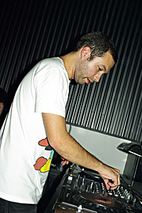 2 000    Nic Fanciulli   